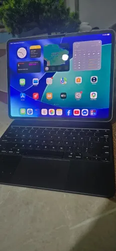 iPad Pro M4 13" 256GB + Magic Keyboard Original - Na Garantia / Bateria 100%