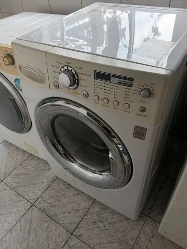 Lava e seca lg 11kg 127v limpa e testada