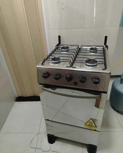 Fogão 4 bocas em inox pronto pra uso entrego com uma taxa 
