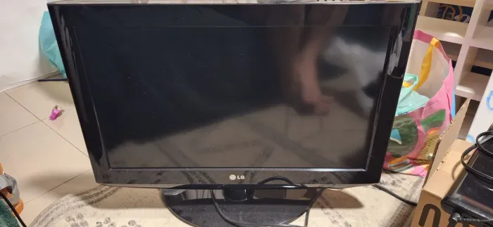 TV LCD LG de 26 polegadas, modelo 26LH20R