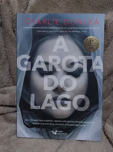 Livro A garota do lago