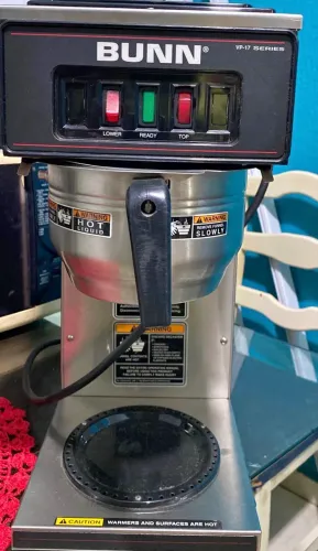 Máquina de Café Bunn Café VP 17