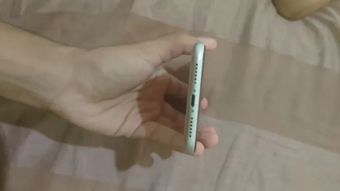 IPHONE 11 PRA SAIR LOGO 300$, CELULAR PARA CONSERTO