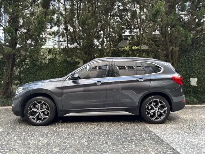 BMW X1 Sdrive 20I X-line 2.0 TB Active Flex 2019
