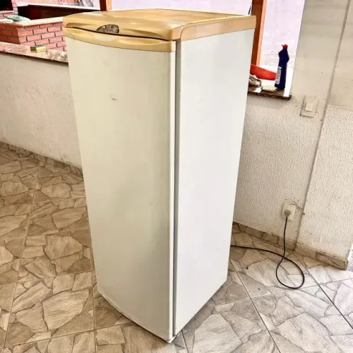 Freezer Vertical Electrolux 210 litros 6 gavetas