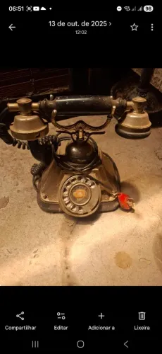 Telefone antigo 
