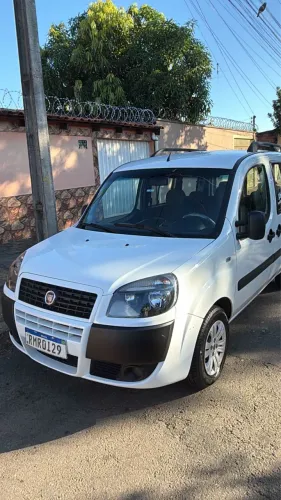Fiat Doblo Essence 1.8 Flex 16V 5P 2021