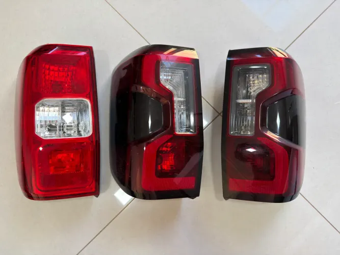 Lanternas Ford Ranger 24/25/26