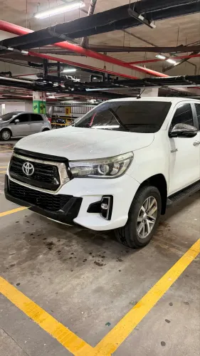 Toyota Hilux CD SRX 4X4 2.8 TDI 16V Diesel Aut. 2017