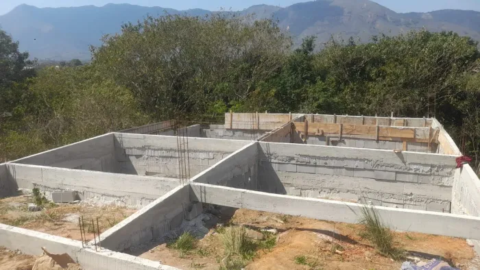 OPORTUNIDADE - TERRENO DE 384 m² À VENDA