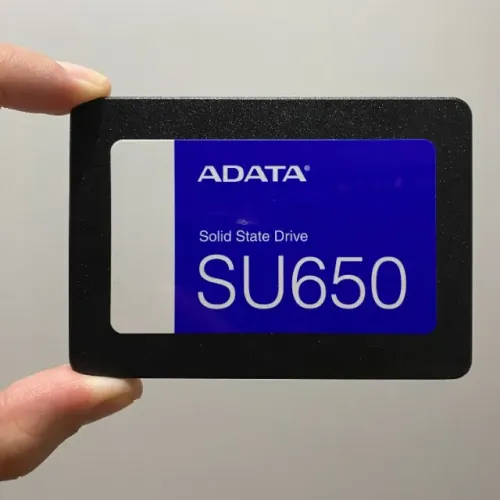 SSD Adata SU650 240GB NAND 3D TLC Sata3 com Leitura de 520Mb/s e Gravação de 450Mb/s