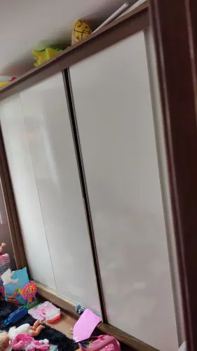 ARMÁRIO 4 PORTAS BEM BARATO