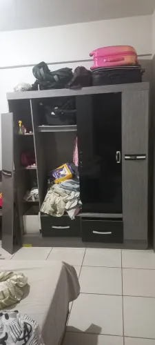 Guarda roupas 