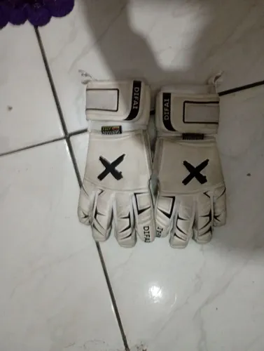 Luva de goleiro 