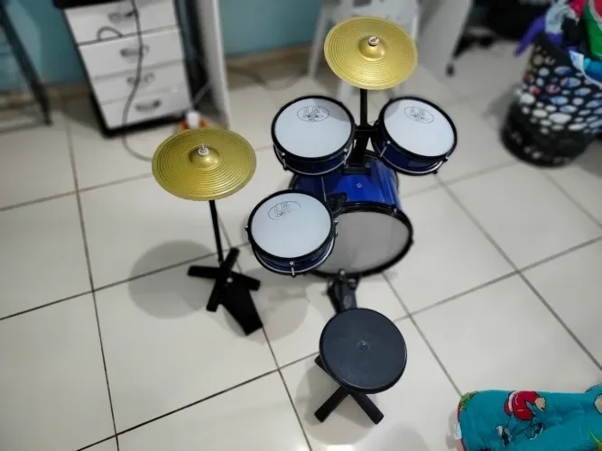 Bateria infantil