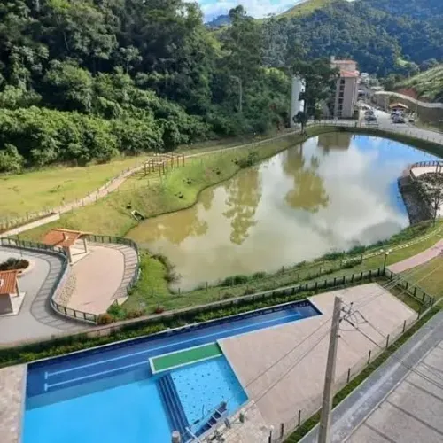 Itaipava (Cenário da Montanha) - 2 quartos (1 suite), lazer completo !