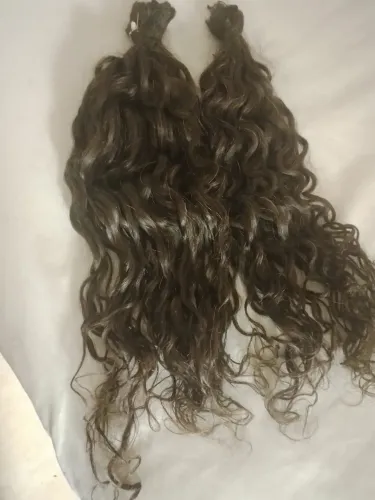 Vende se 200 180 gramas de cabelo cacheado humano