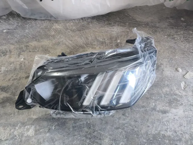 Farol Peugeot 208 Full led