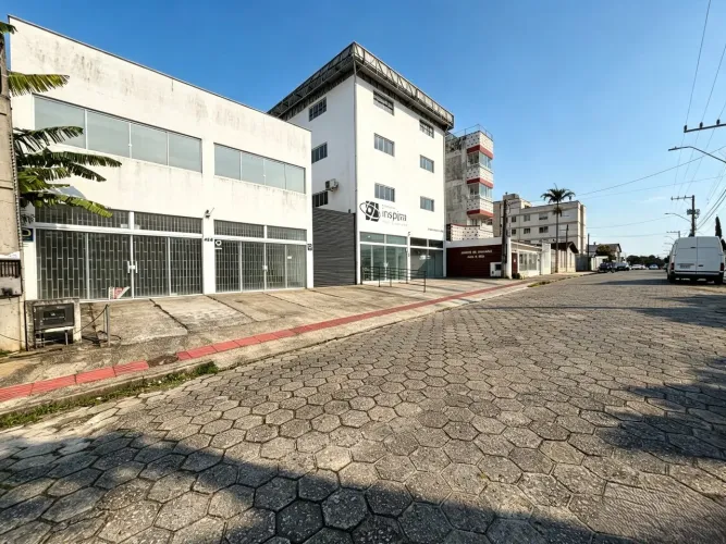 Prédio Comercial para Locação no Jardim Atlântico, Florianópolis/SC