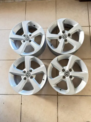 Rodas aro15 quatro furos