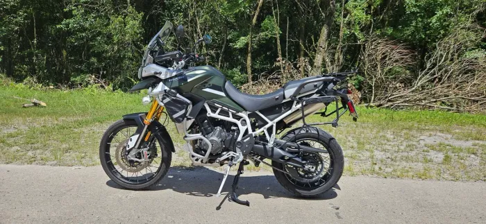 Triumph Tiger 900 Rally Pro 21/22 - 11.000 km - Impecável