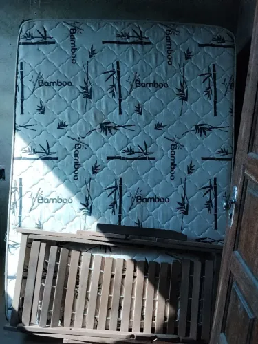 Doação de cama box sem colchão