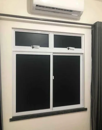 Adesivo blackout para janela 