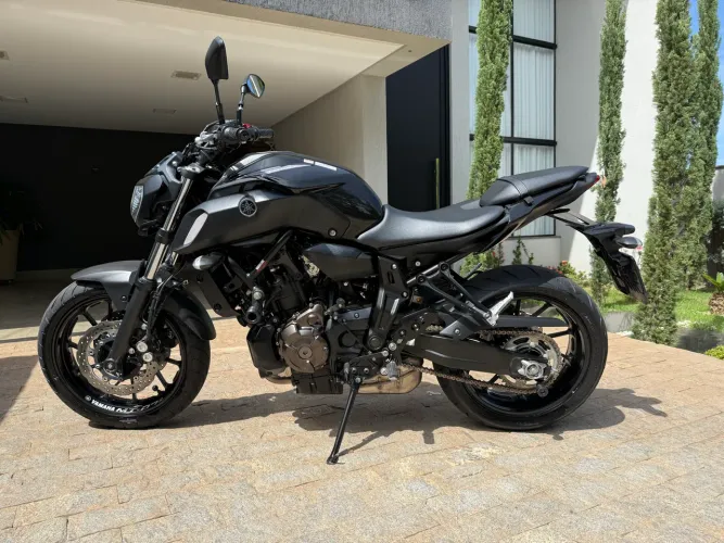 Yamaha MT-07 ABS 2022 Preta! 22mil km Revisada K&N Integra