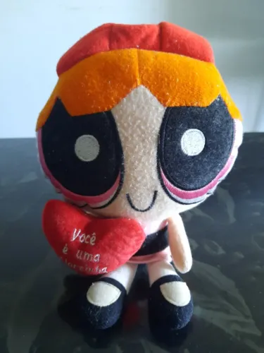 Boneco de pelúcia da Florzinha do desenho As Meninas Superpoderosas