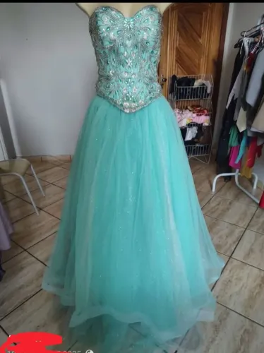 Vestido de debutante para festa 15 anos