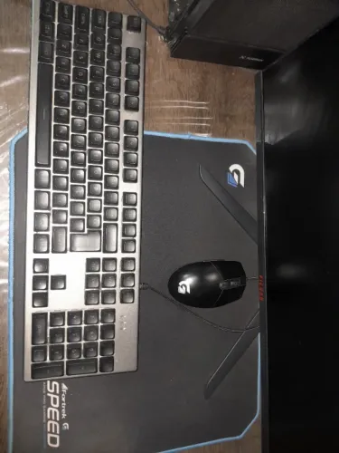 Teclado, headset, mouse, mouse pad fortrek