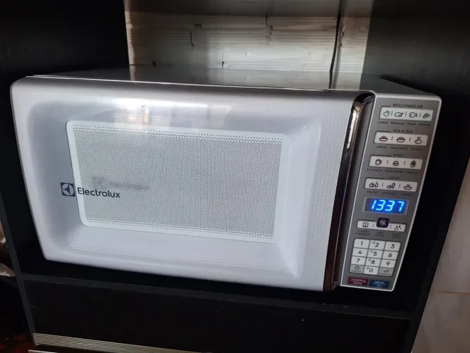 Micro-ondas 30L