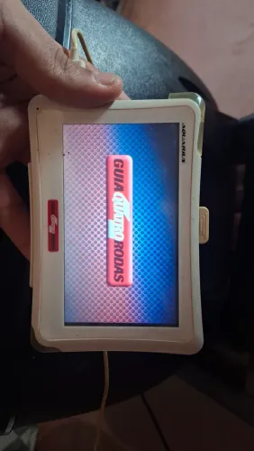 GPS da marca guia quatro rodas