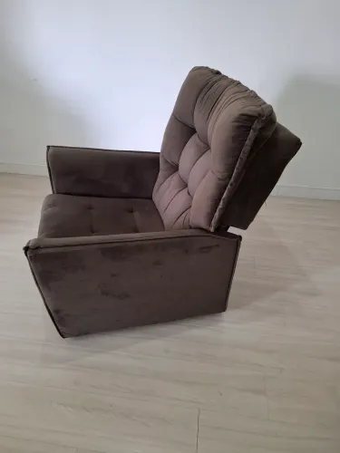 Poltrona reclinável, design moderno, sistema de molas ensacadas, conforto e durabilidade