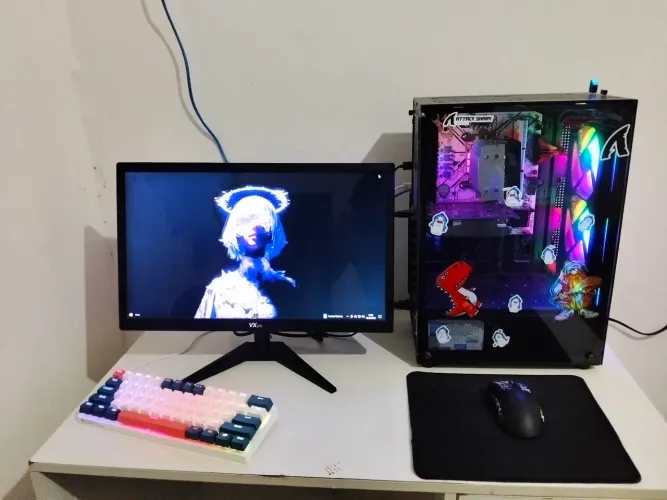 Pc gamer semi novo para jogos.