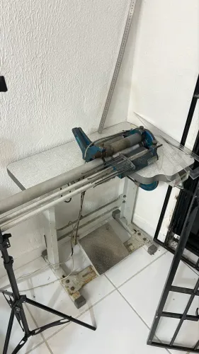 Máquina de cortar viés
