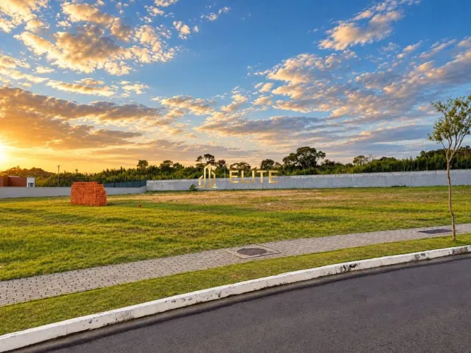 Terreno Plano de 1.102m² no Urbanova, Condomínio Jardins das Nações, São José dos Campos S