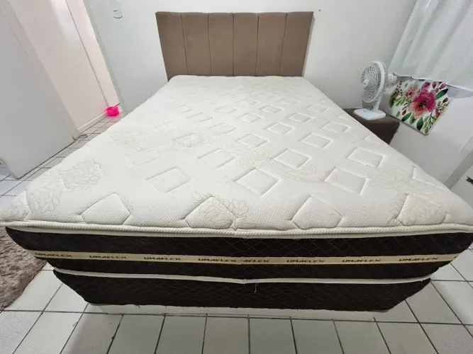 Excelente Cama box casal Umaflex