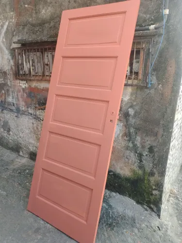 Porta,semi nova, Angelim coisa boa de 0;80cm.