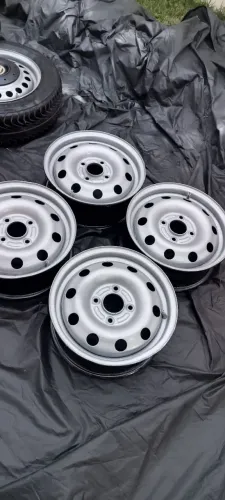 Roda Ford 14 4x108 zeradinhas jogo! Oportunidade!!