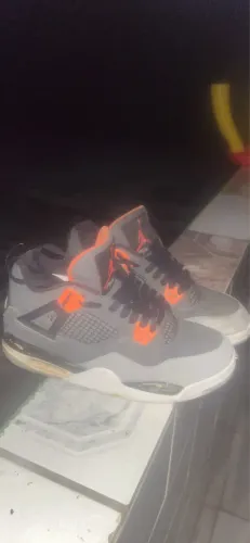 Tênis jordan 4