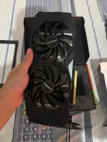 RTX 2060 Super 8gb Gigabyte