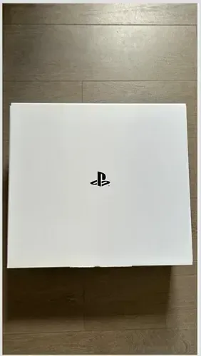 PS5 Slim digital seminovo na caixa