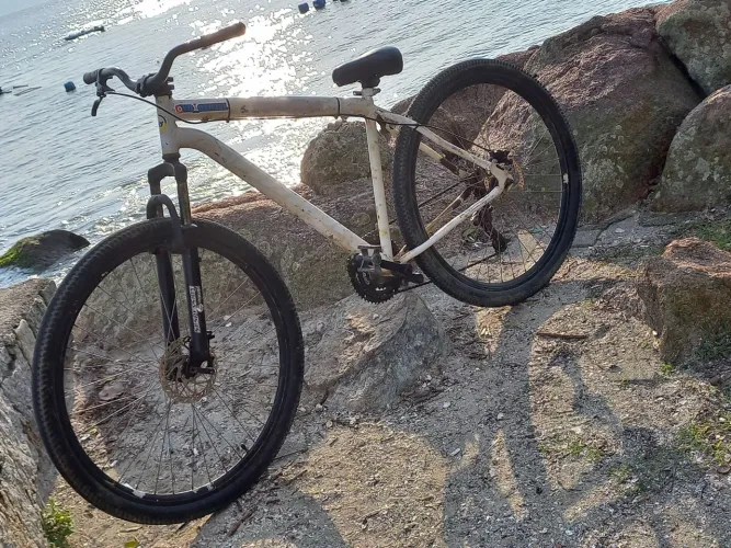 Bicicleta aro 29 freio a disco shimano