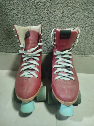 Patins Quad Oxer Retrô Happiness - Estilo e Diversão!