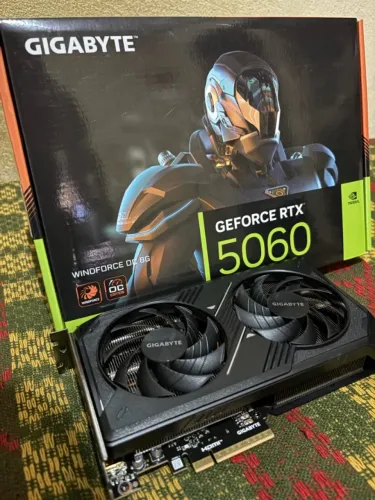 Placa de vídeo RTX 5060 8gb Gigabyte NVIDIA