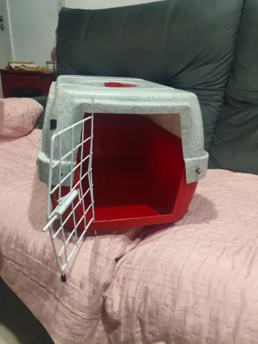 Vendo casinha de pet para transporte