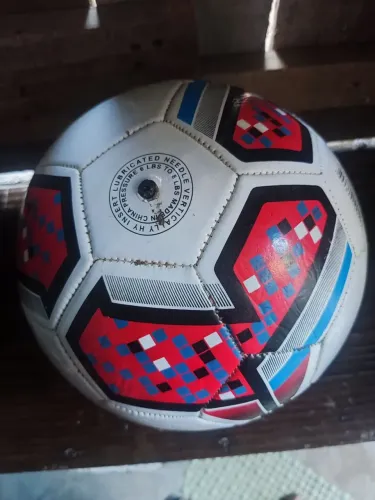 Bola de Futebol em bom estado