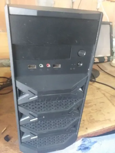 Cpu i5 8gb fonte real 200 reais