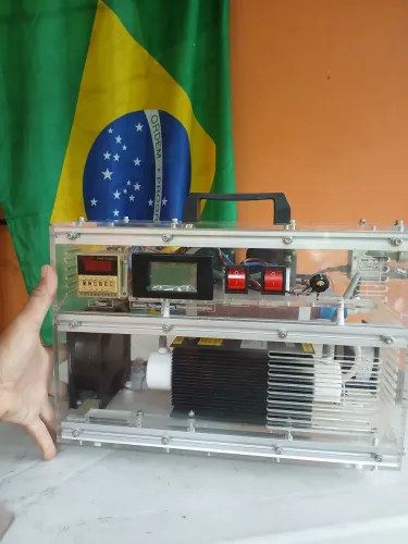 Gerador de ozônio profissional 10g/hora,semi novo,com duas bombas de ar
